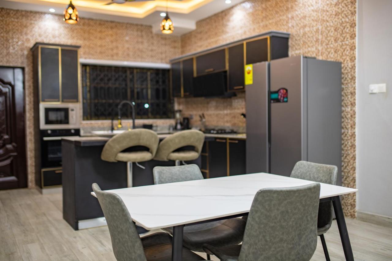 Cloud9 Luxury Apartments Accra Bagian luar foto