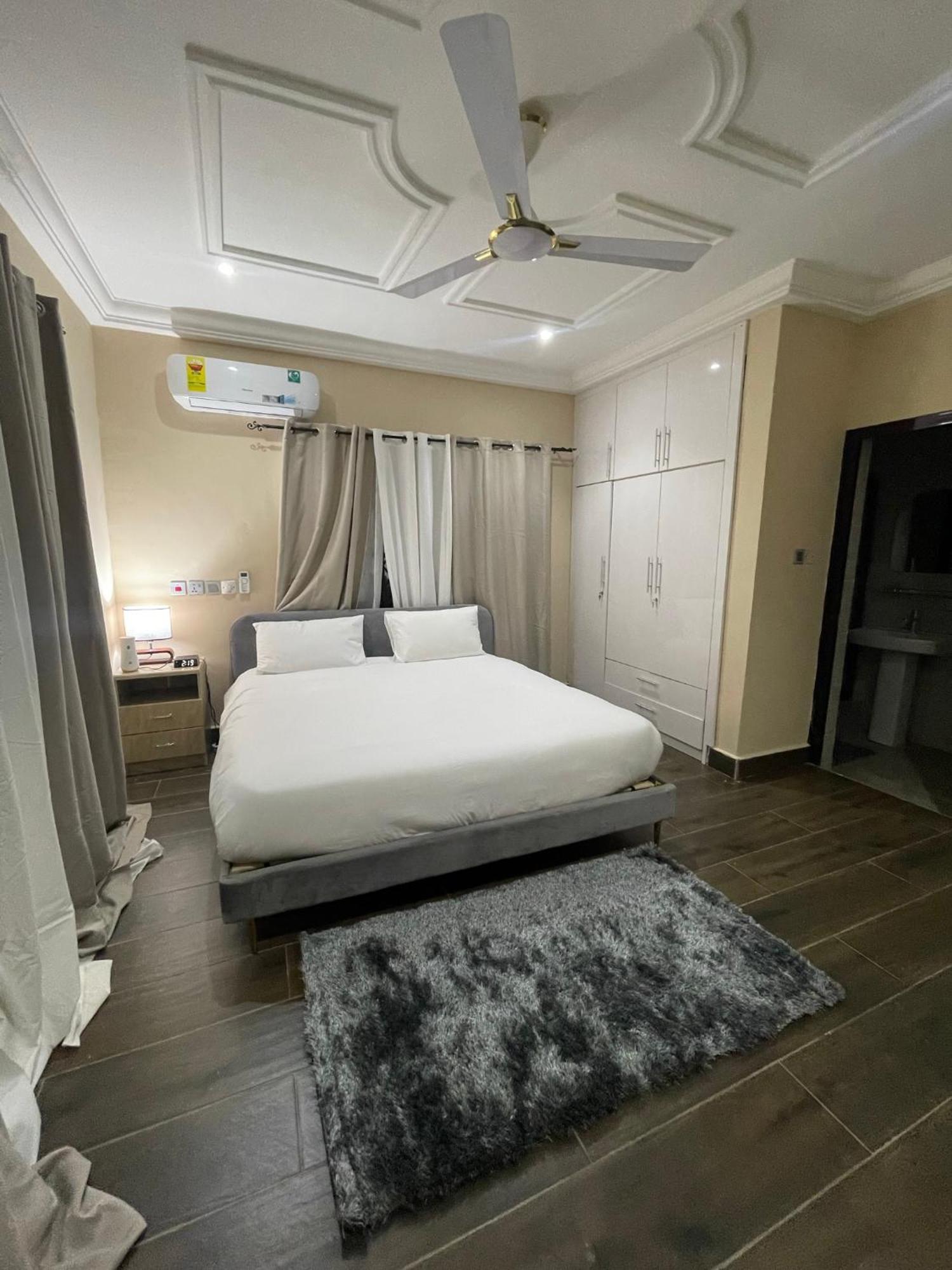 Cloud9 Luxury Apartments Accra Bagian luar foto