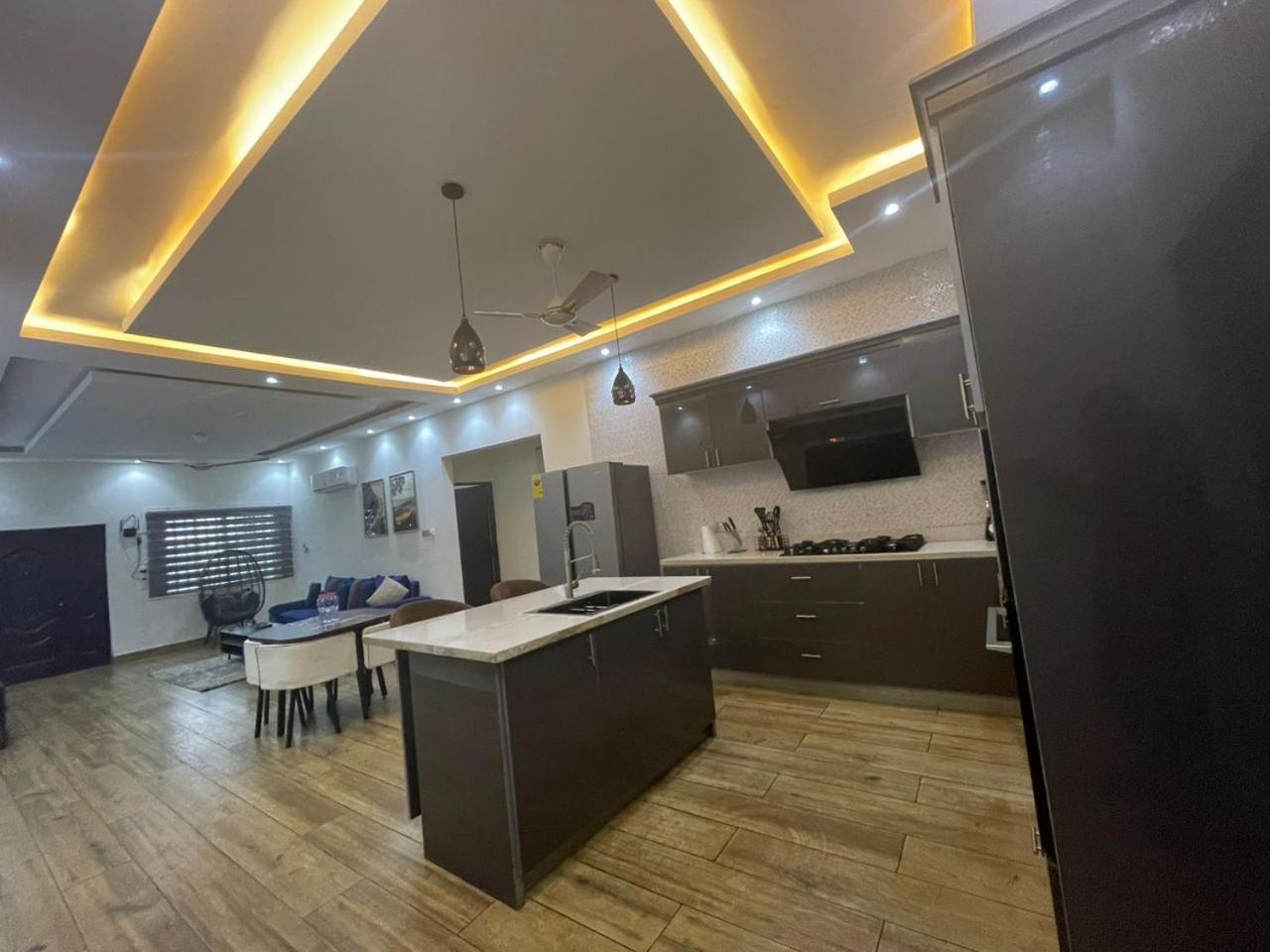 Cloud9 Luxury Apartments Accra Bagian luar foto